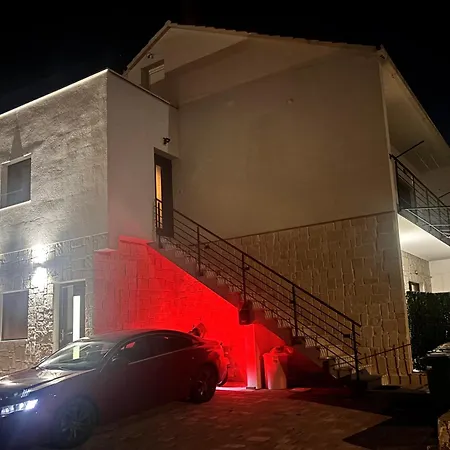 Apartman Kastela Апартаменти *